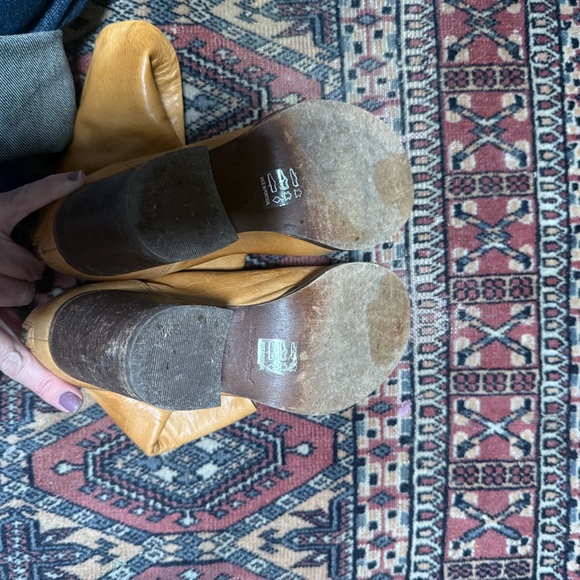 Free People “Elle” Block Heeled Boot.  Made in Portugal.  Size 37. - Picture 11 of 11